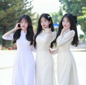 Ảnh gái xinh mặc áo dài