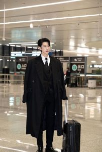 Ảnh trai đẹp mặc áo đen